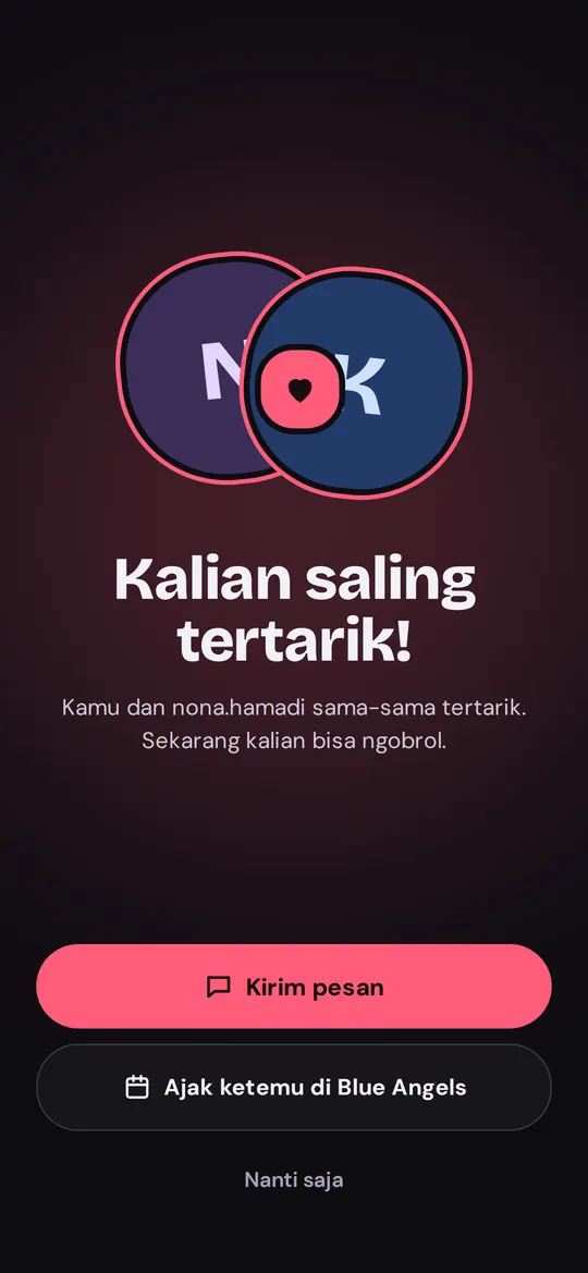 Layar saling tertarik